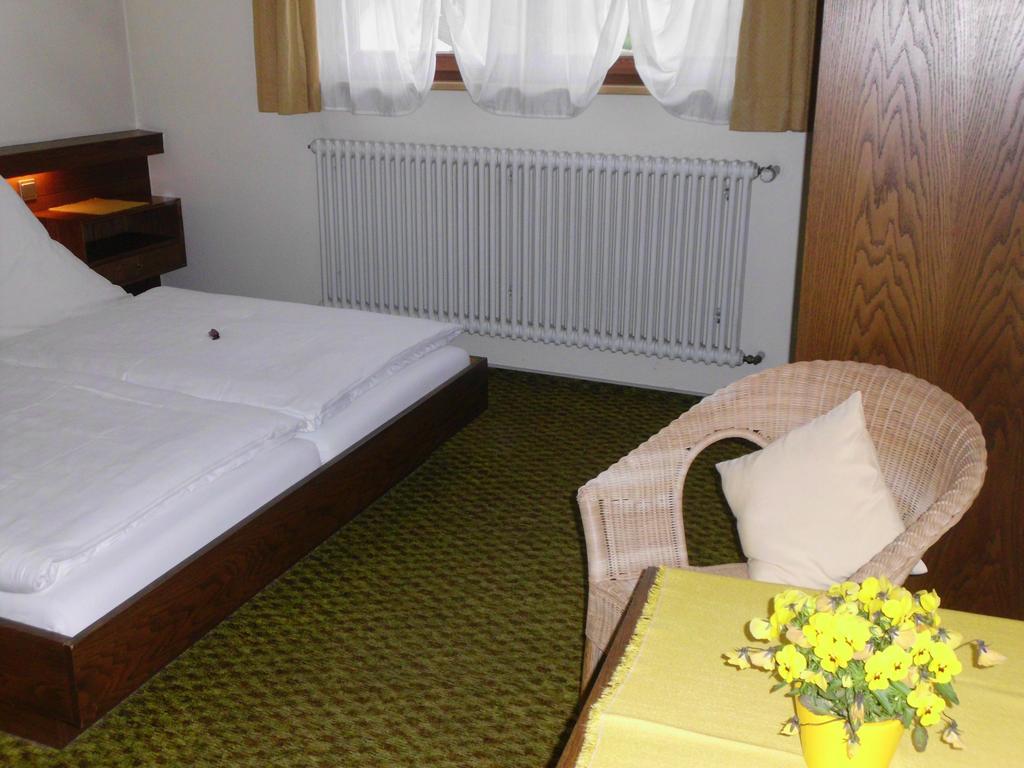 Finken, Gästezimmer an der Rench Oppenau Exterior foto